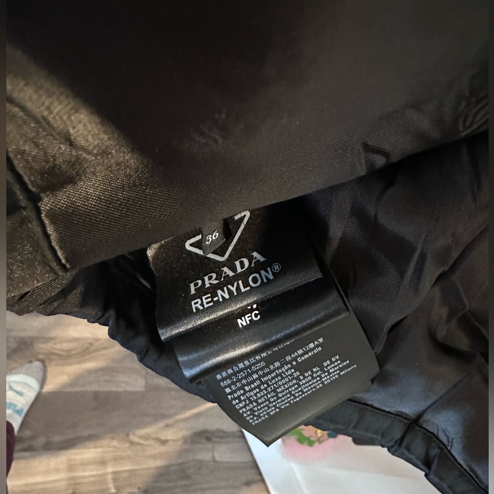 Prada Nylon Cropped Jacket - Picture 5 of 6
